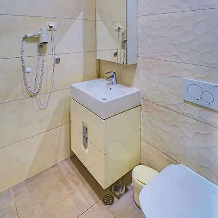 Casa Valovine- Beach Apartment Pula 公寓 *